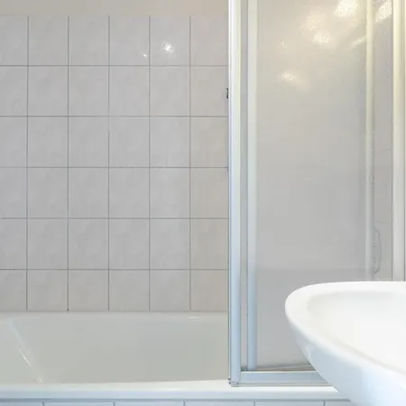 Apartment 544, Seepark *